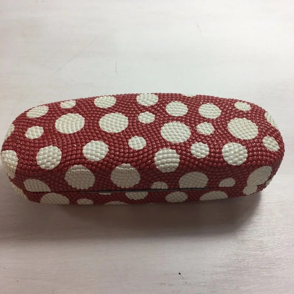 Hard Shell Eyeglass Case Polka Dot Textured Design Red/White W/Cleaning Cloth - Picture 6 of 7